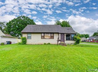 215 S Blackburn Dr, Lima, OH 45805