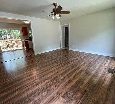 3rd image of 852 Pine Shadow Ln