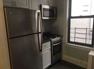 3140 34th St APT 2, Astoria, NY 11106