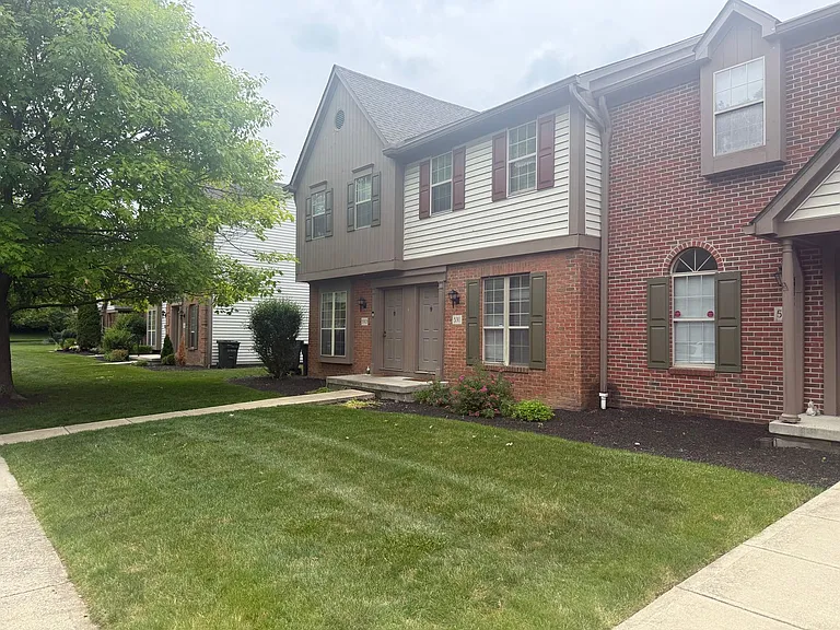 5911 Shadow Lake Cir — Photo 1