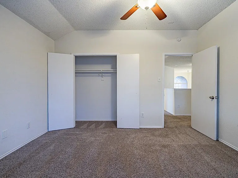 1408 Belaire Dr — Photo 19