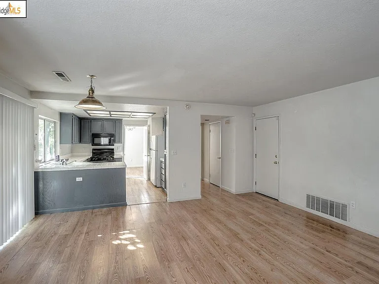 4973 Ridgeview Dr — Photo 14
