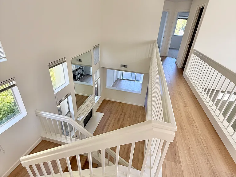 154 Asby Bay — Photo 17