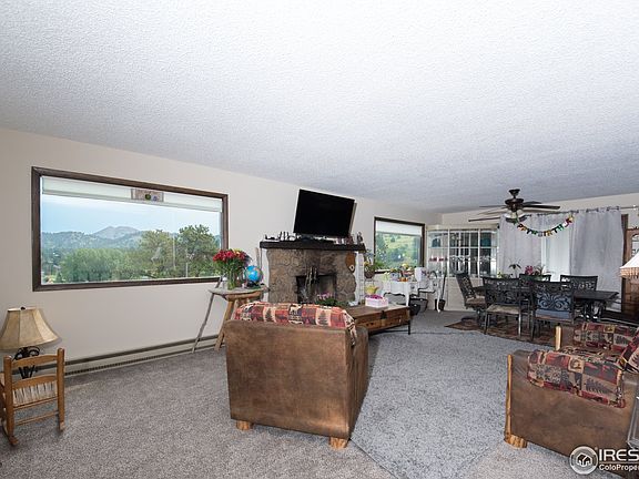 4th image of 1650 Clover Ln