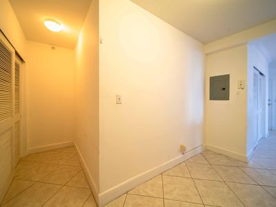 401 69th St APT 207, Miami Beach, FL, 33141