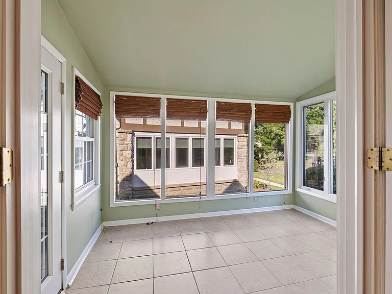 181 Amazon Pl — Photo 16