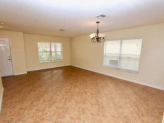 4th image of 251 Windrose Dr