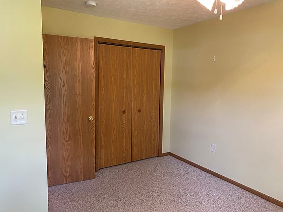 5th image of 17 River View Dr