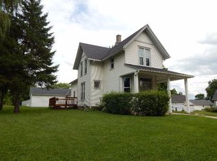 608 W Madison St, Lake Mills, WI 53551