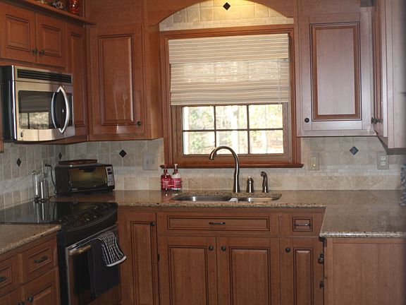 3rd image of 3004 Lethbridge Ln