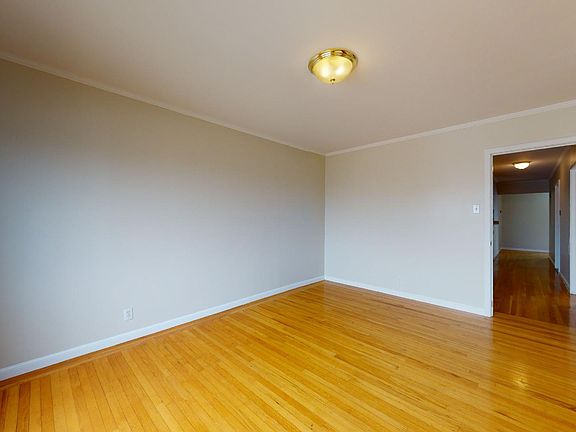 3rd image of 243 Anzavista Ave