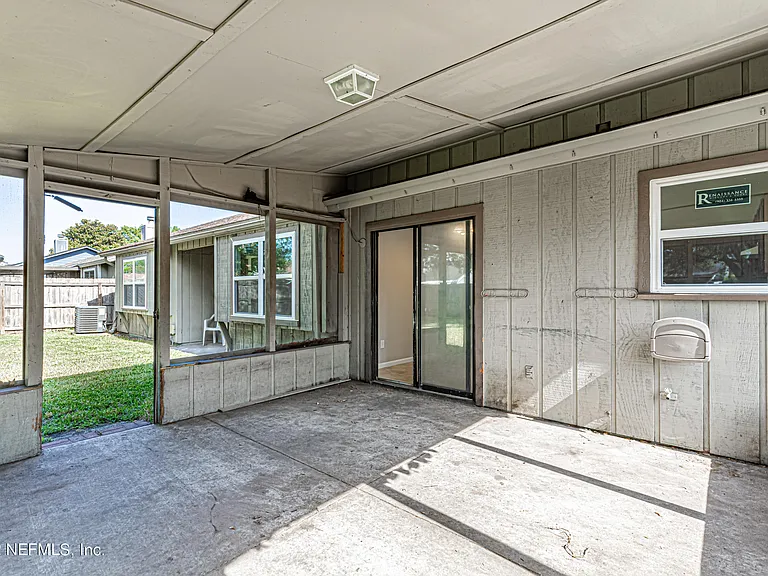 8516 Bending Branch Ct — Photo 31