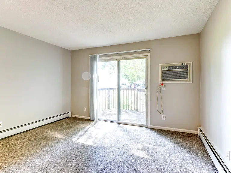 Arbor Terrace and Richland Country Apartments — Photo 16