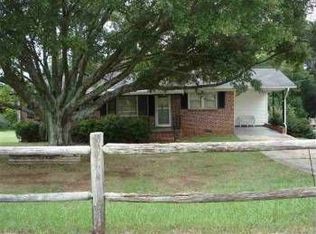 457 Blackwood Store Rd, Moore, SC 29369