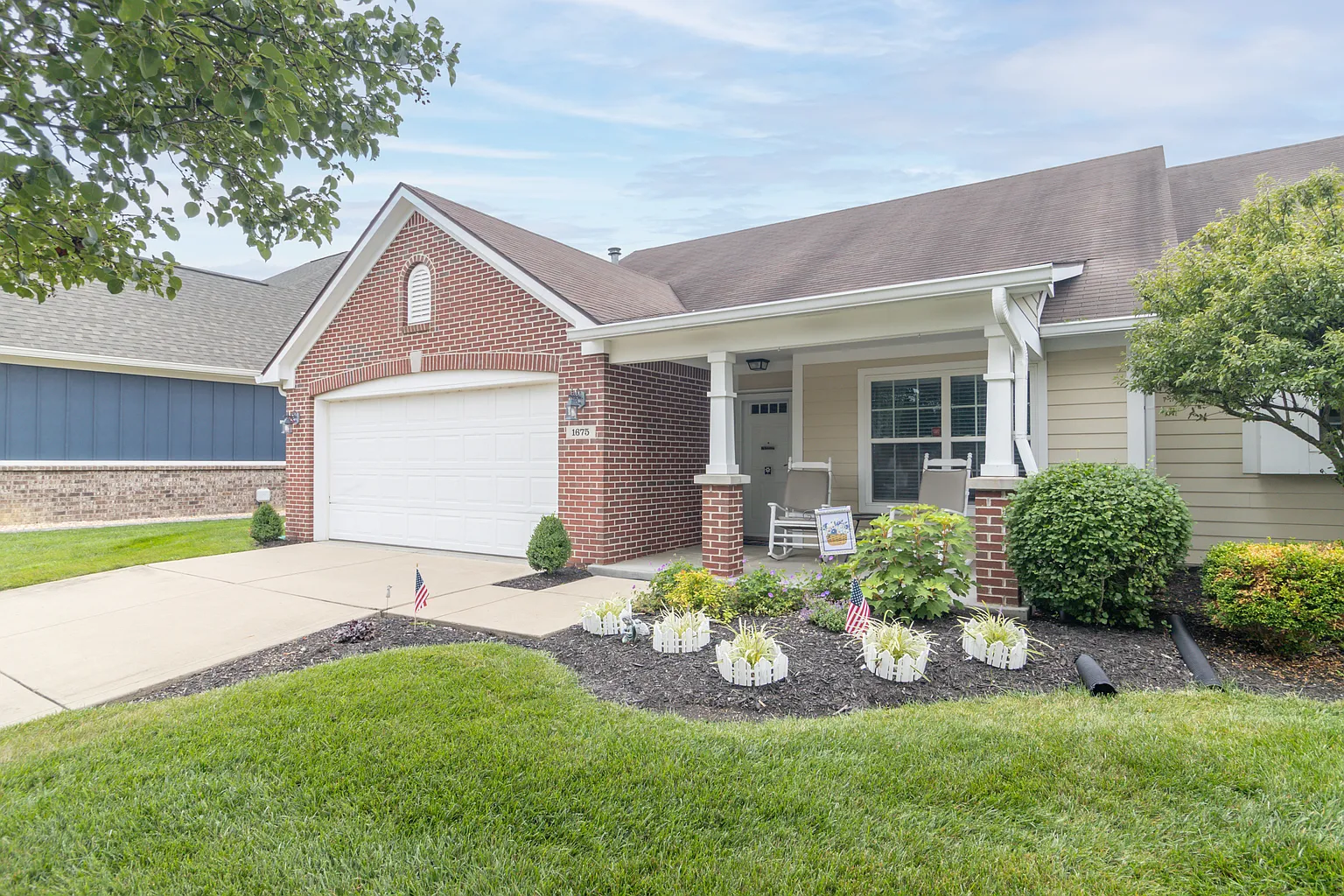 1675 Leisure Way photo 1