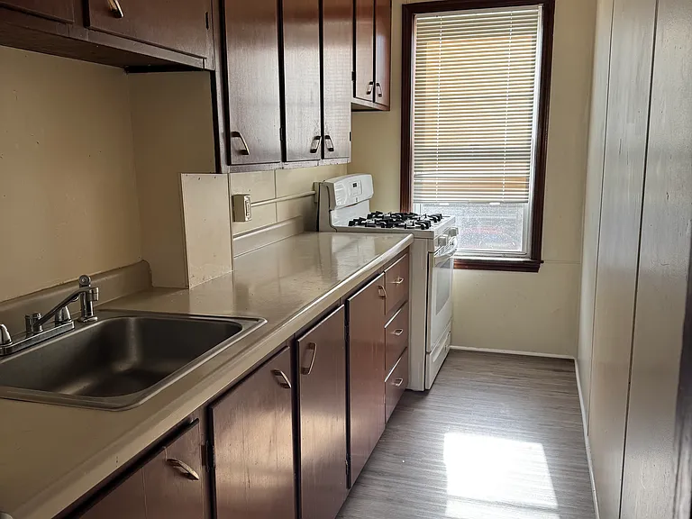 242 Broadway #2 — Photo 1