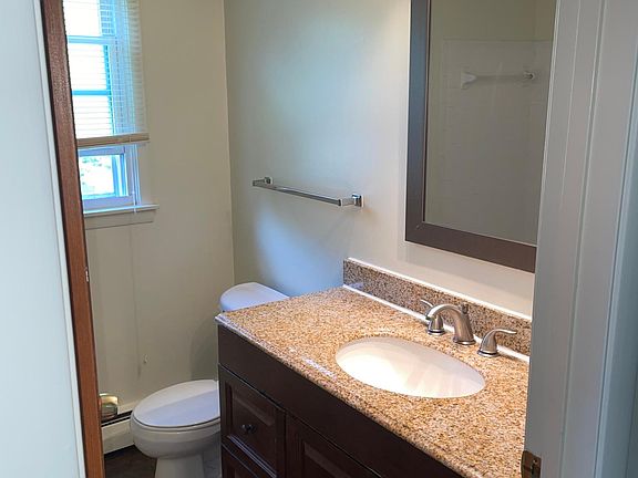 3rd image of 25 Denrose Dr #10