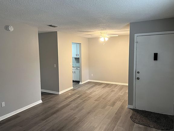 3rd image of 473 Lombard St #C