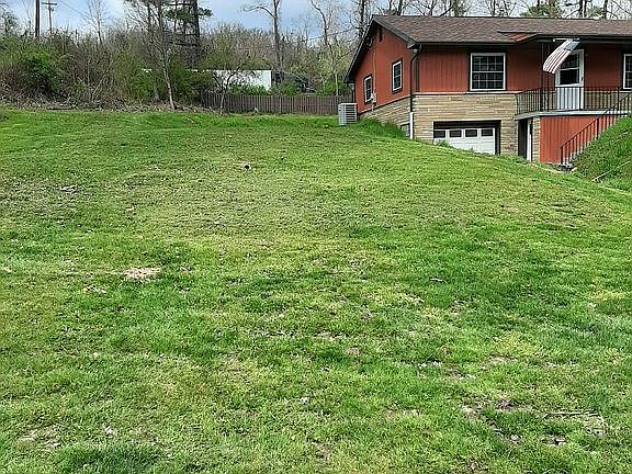 5th image of 104 Winnett Ln