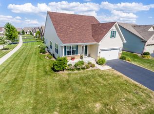 818 Canton Dr, Oswego, IL 60543