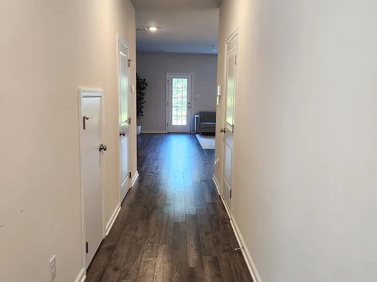 112 Sickler Ct — Photo 4