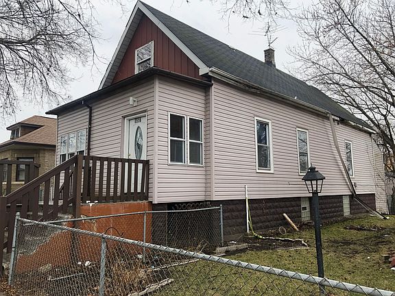 3rd image of 8516 S Euclid Ave