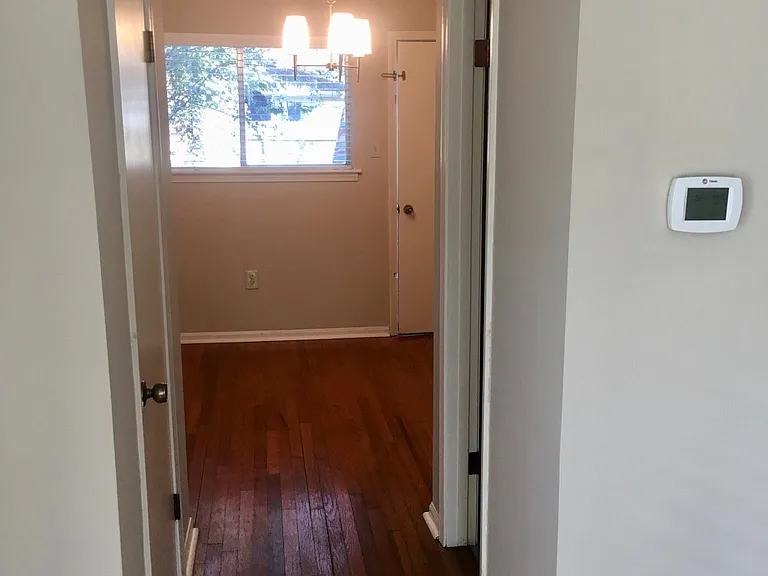 712 Goodman St — Photo 5