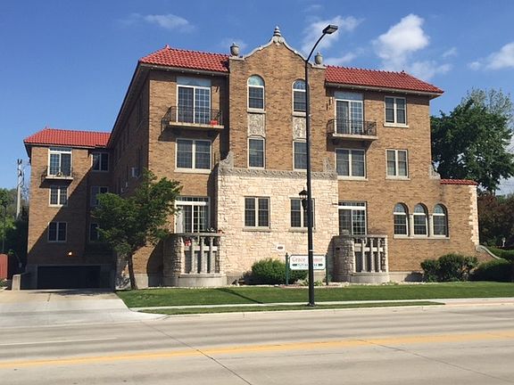 5th image of 425 S Monroe Ave APT 1E