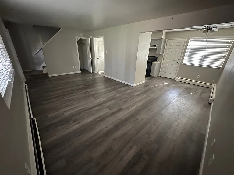 5705 S Pearl St — Photo 22