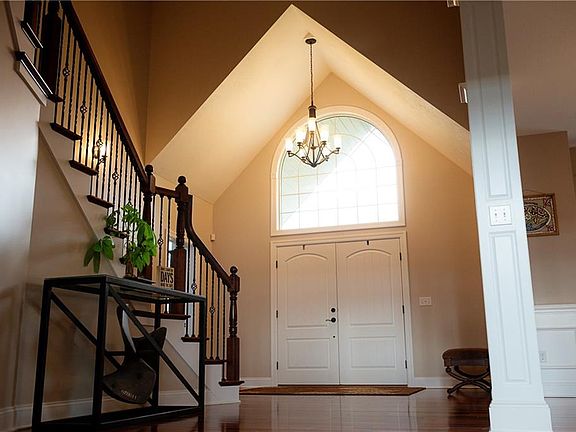 3rd image of 4519 Stillwater Cir
