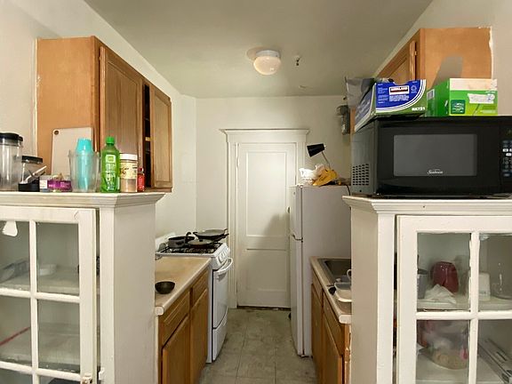 4th image of 235 Park Dr APT 32