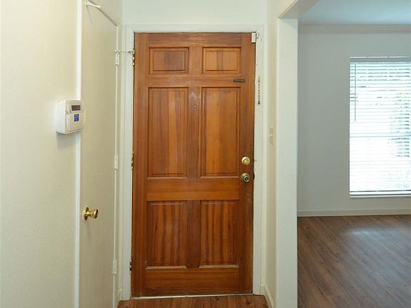 5th image of 8241 Tippin Ave