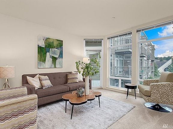 3rd image of 211 Kirkland Ave APT 202