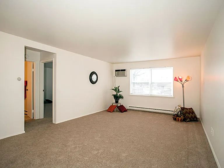 State Place Apartment Homes — Photo 19