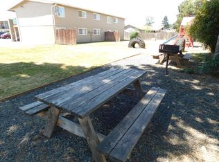 5236 Main St APT 17, Springfield, OR 97478