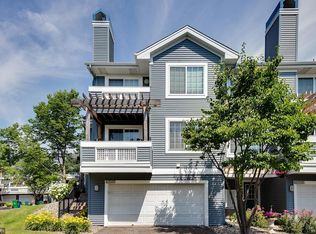 15645 24th Ave N UNIT A, Plymouth, MN 55447