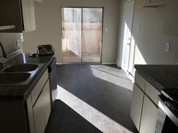 4th image of 3406 Woodside Dr APT 26