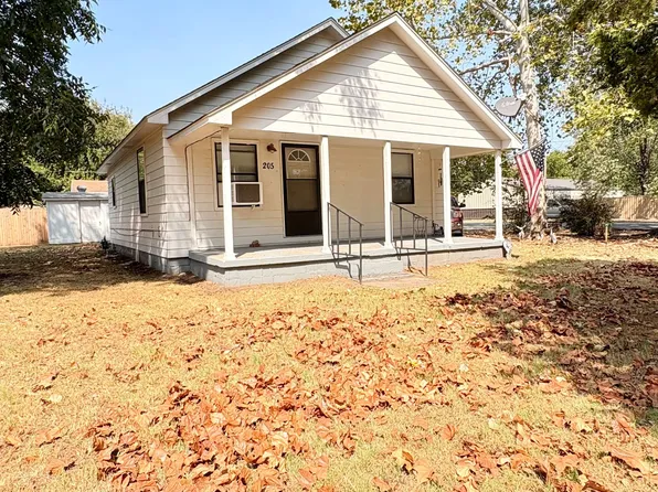 205 W Boomer St, Lexington, OK 73051