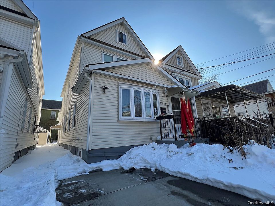 2nd image of 10704 103rd Avenue