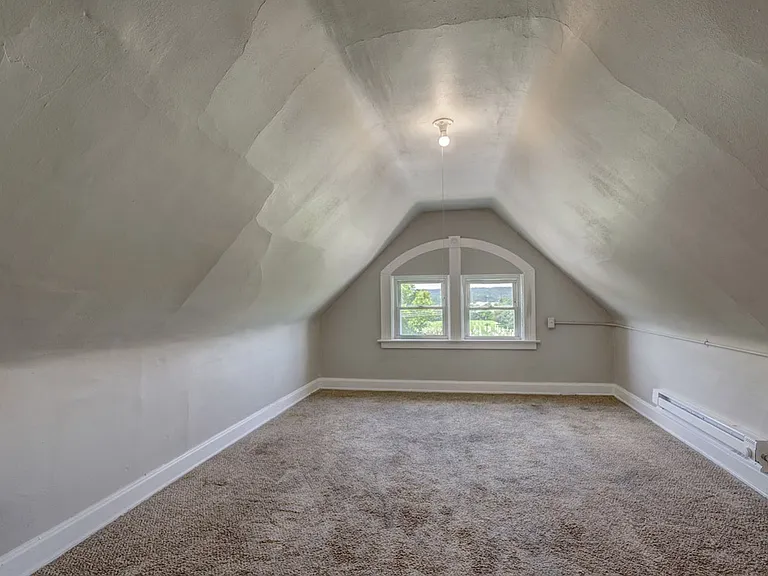 4338 Vine St #2 — Photo 12
