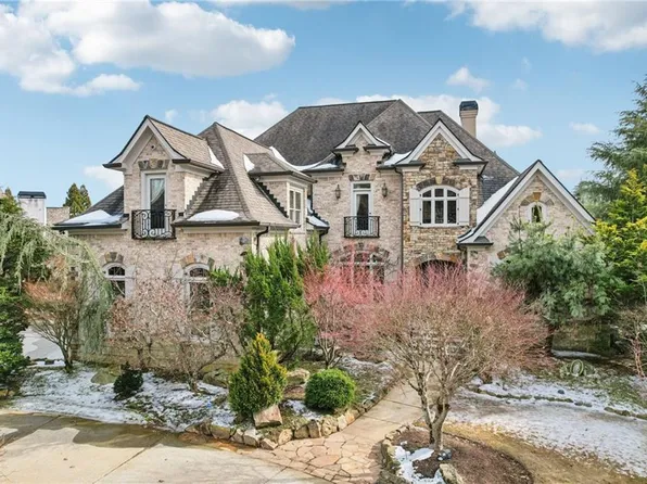 2583 Northern Oak Dr, Braselton, GA 30517