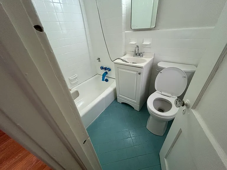 2254 Bryn Mawr Ave #3 — Photo 26
