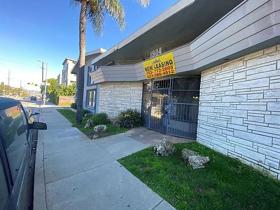 5th image of 1904 S Robertson Blvd #17