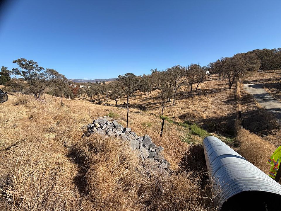 2nd image of 5087 Bane Rd
