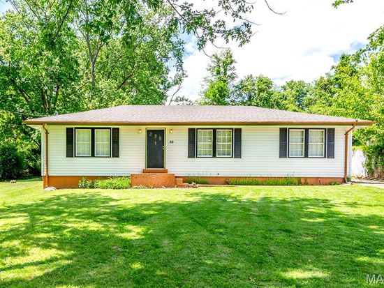 50 Oakwood Ln, Saint Louis, MO 63129