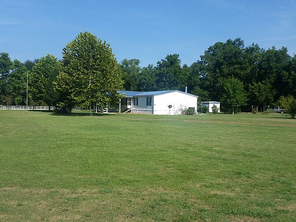 4th image of 131 Oak Haven Ln