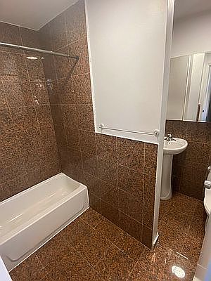 3rd image of 513 E 5th St #16