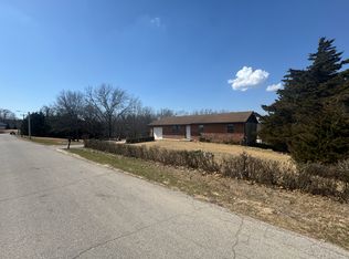 21775 Rudolph Dr, Waynesville, MO 65583