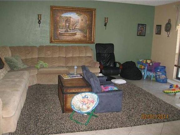 3rd image of 3811 Coral Springs Dr