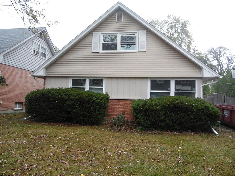 1st image of 3742 W 168th Pl
